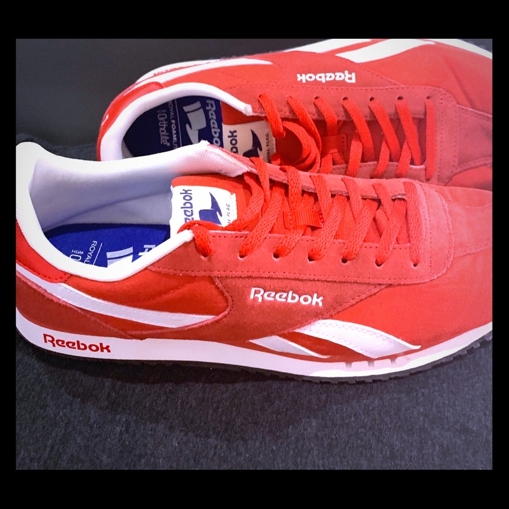Men’s Reebok “Royal Flag” retro sneakers Sz 9